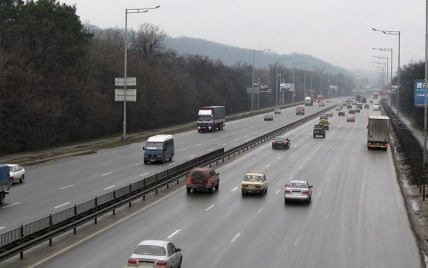 За сутки 70% водителей превысил скорость на шоссе в Киеве. Статистика