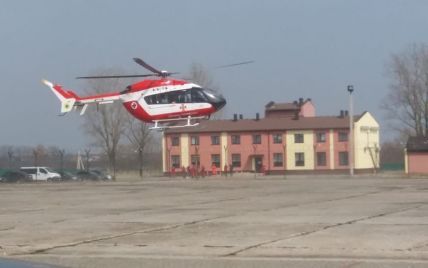 У Львівській області розпочав патрулювання гелікоптер з бригадою медиків: фото