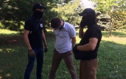 Правоохоронці затримали 15-го прокурора-корупціонера з початку року - Луценко