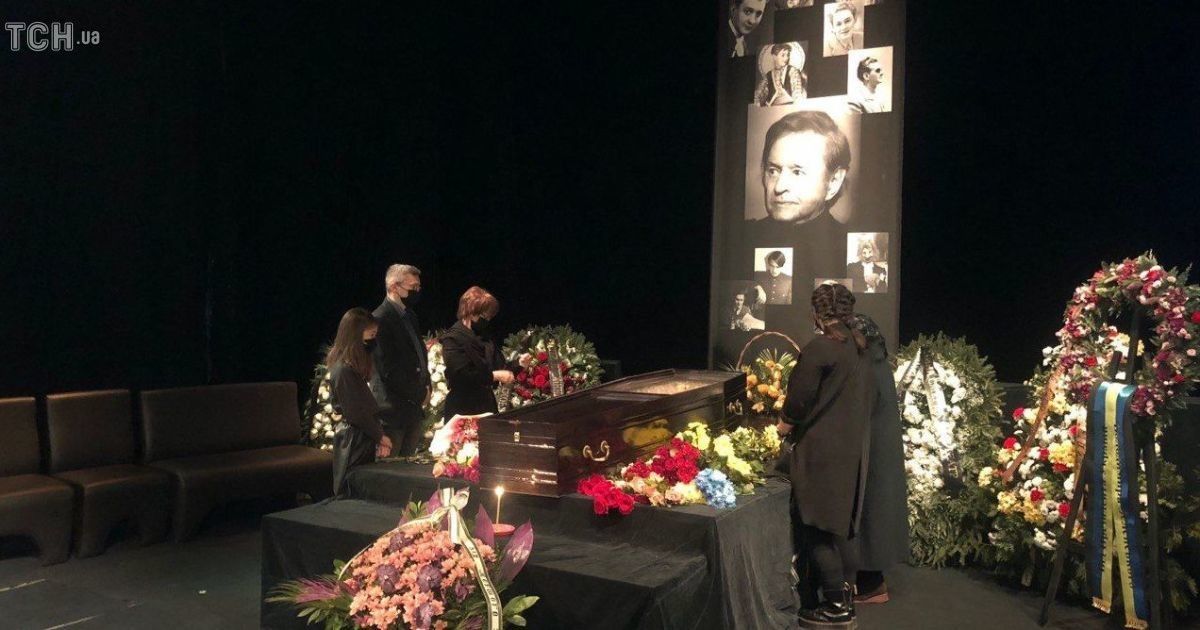 У Львові прощаються з Романом Віктюком: яким запам'ятали режисера