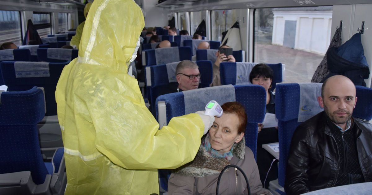 Коронавірус в Україні. Як виявити та знешкодити у себе "вірус паніки"
