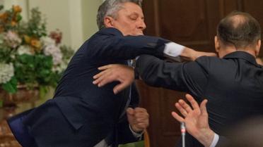 Драка Бойко и Ляшко / © УНИАН