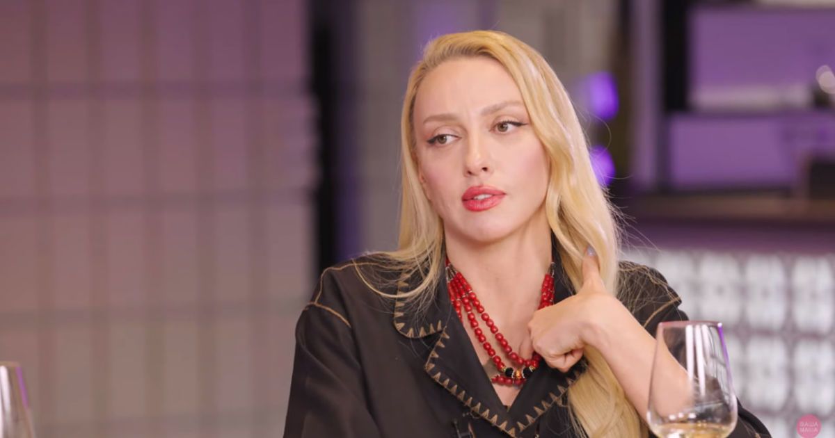 Оля Полякова