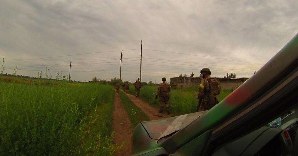 Во время допроса удалось установить личность взятого в плен диверсанта / © Facebook.com/sv.marya