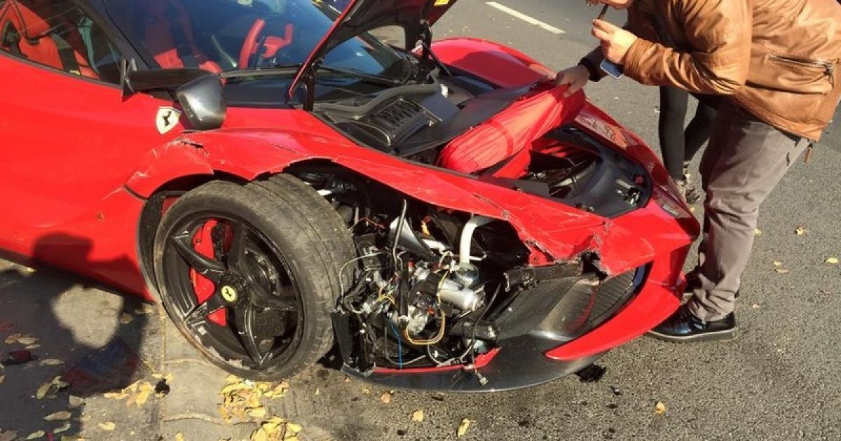 Водій розбив Ferrari вартіст. в мільйон євро. / © worldcarfans.com