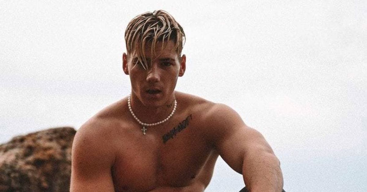 Александр Волошин