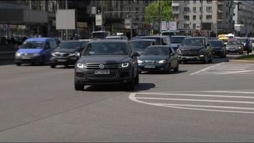 Обережно, шахраї: українцям продають недійсні “автоцивілки”