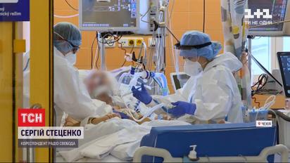 Молодые волонтеры: как в Чехии студенты помогают медикам бороться с COVID-19