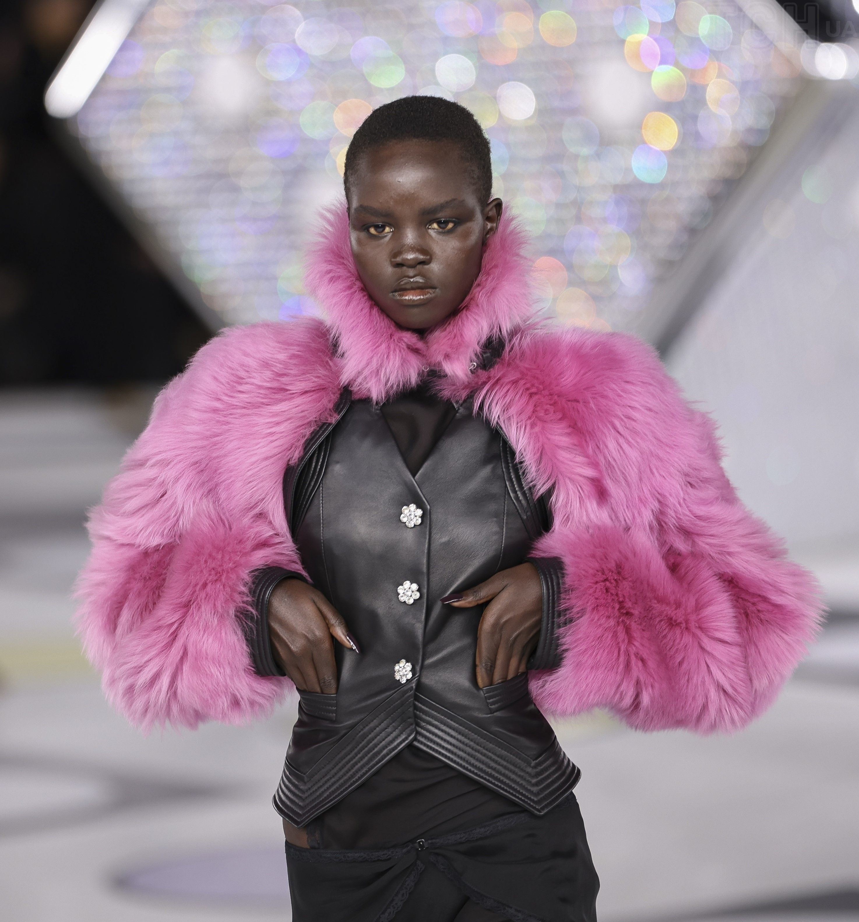 Бренд Off-White представил коллекцию осень-зима 2024-2025 в Париже