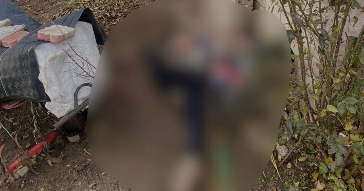 Погибший мужчина в результате обстрела Херсонского района/Фото: Херсонская областная прокуратура
