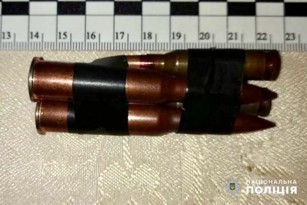 Боеприпасы, найденные во время обыска в одессите