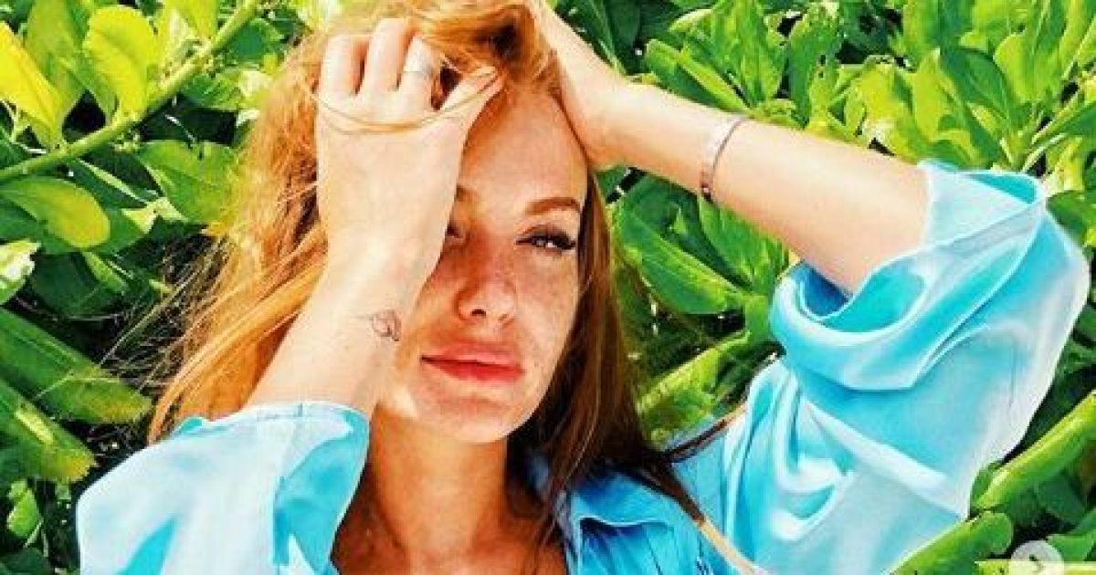 "НЕАНГЕЛ" Слава показала оголені груди під час відпочинку на Мальдівах