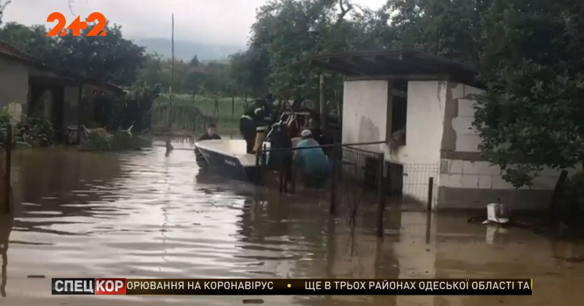 В Польше и Румынии наводнение затапливает целые деревни