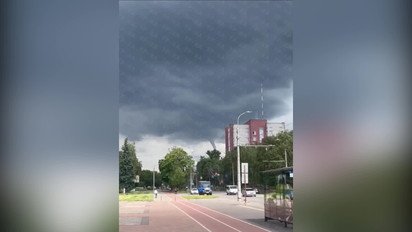 У Чернігові вирує смерч