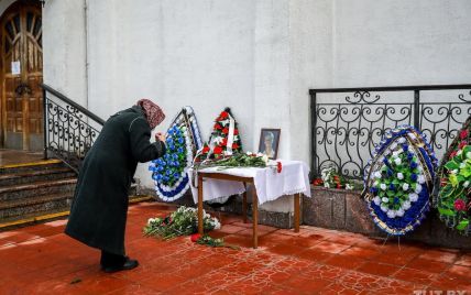 "Не забудемо, не пробачимо!": у Мінську тисячі людей прощаються з убитим активістом