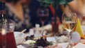 Підступні оливки і небезпечні круасани: етикет на  діловому обіді