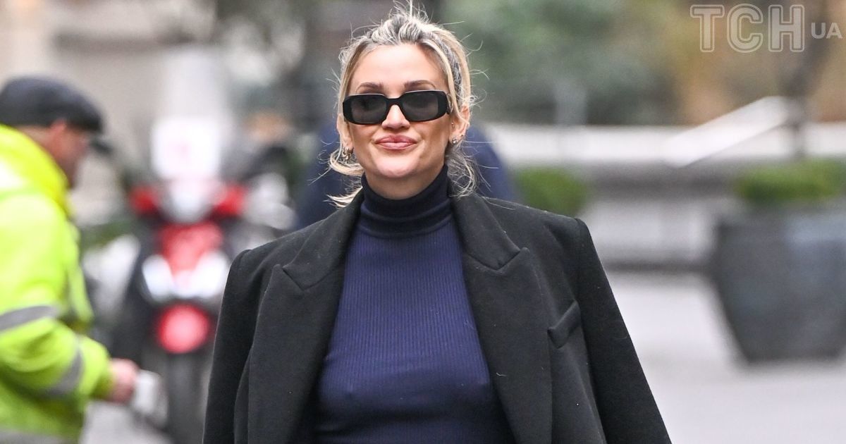 Ешлі Робертс