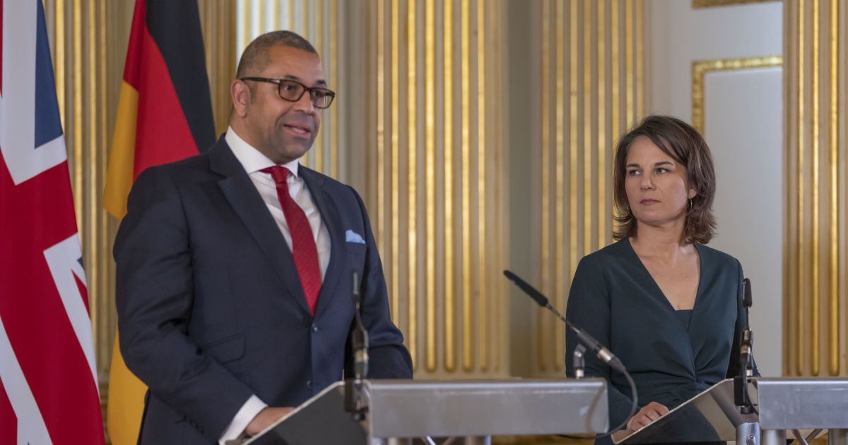 Танки можуть стати частиною наступного етапу допомоги Україні – МЗС Британії