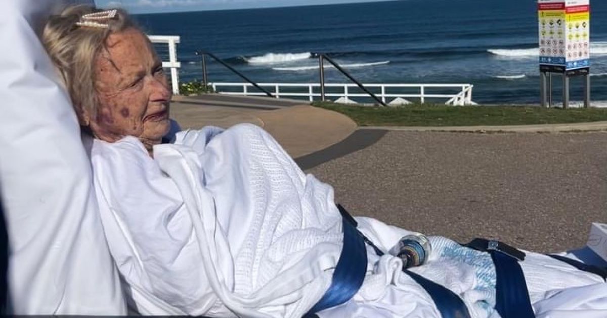 Медики исполнили предсмертное желание женщины / Фото: instagram.com/nswambulance