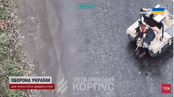 "Боже, я хочу пожити ще хоча б місяць": неймовірна історія 77-річної жінки, яку з руїн села на Донеччині вивіз робот