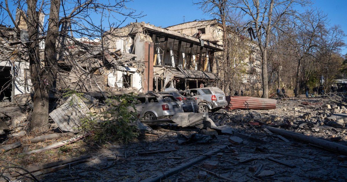 Руйнування в Одесі внаслідок атаки 25 листопада / Фото: ДСНС Одещини