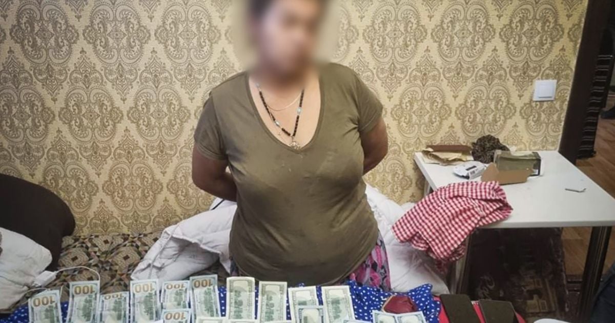 Мошенница выманила у пенсионерки в Запорожье золотые украшения и сбережения