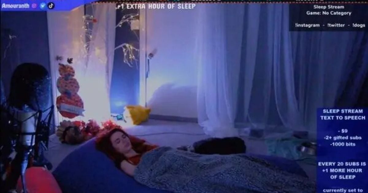 Тетя спит. Смотреть русское порно видео онлайн