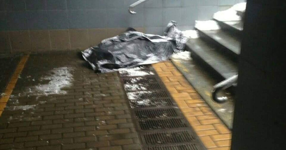 В Києві у підземному переході раптово померла людина