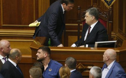 Луценко рассказал об "остром разговоре" с Порошенко из-за его заявления об отставке