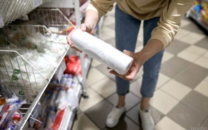 С сегодняшнего дня в Украине одноразовые пластиковые пакеты стали платными: сколько стоят