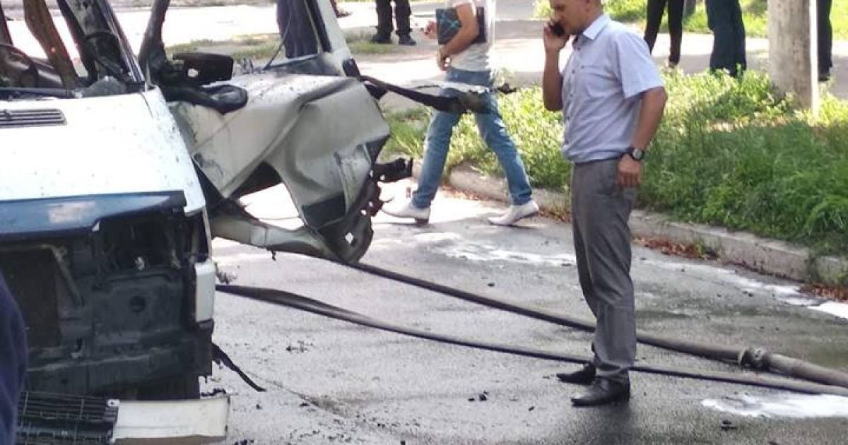 У Каменському підірвали авто депутата Чернявського_11 / © 5692.com.ua