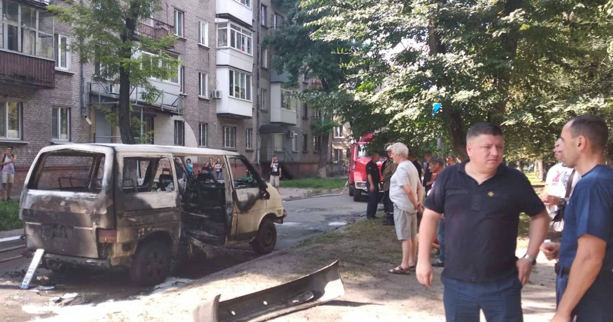 У Каменському підірвали авто депутата Чернявського_7 / © 5692.com.ua