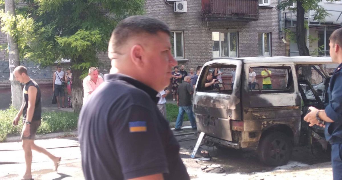 У Каменському підірвали авто депутата Чернявського_12 / © 5692.com.ua