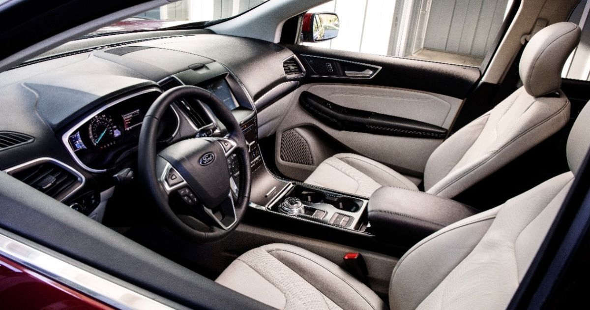 Ford буде знищувати запах "нового салону" авто через китайців