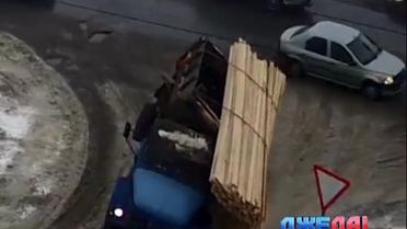 Подборка сногсшибательных аварий из мировых дорог