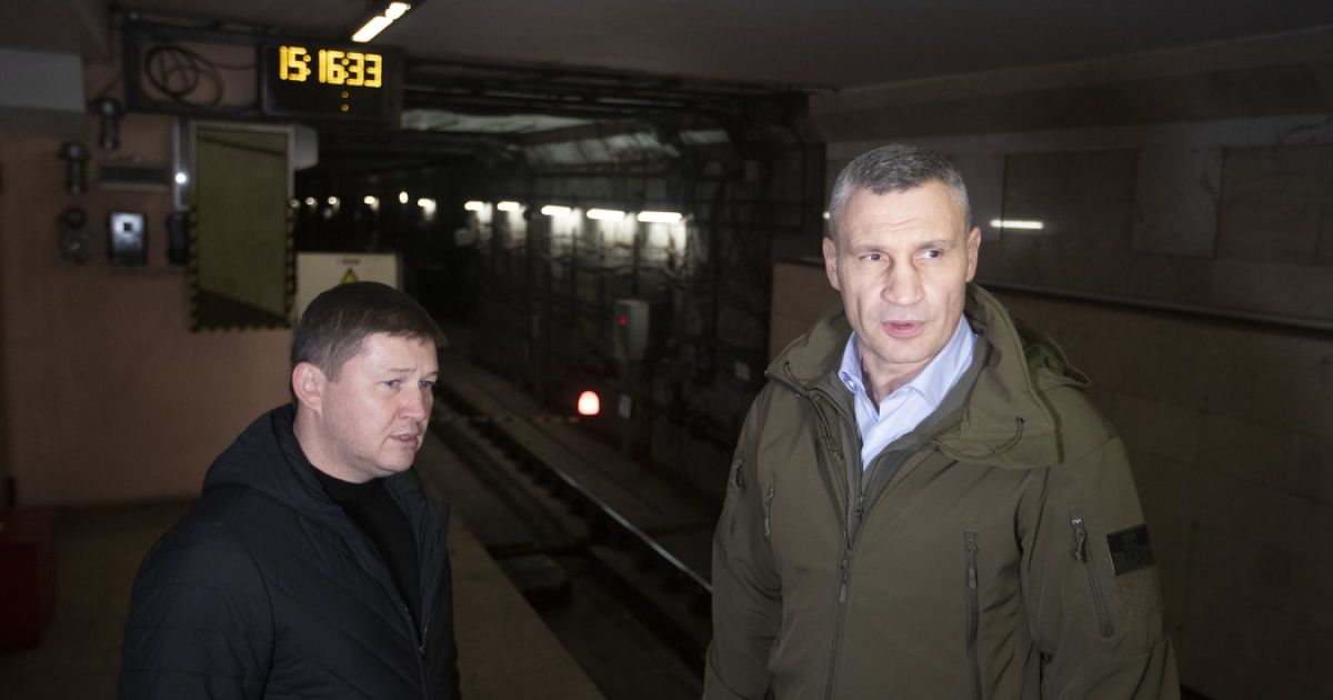 Тунель на ділянці синьої гілки метро між станціями "Теремки" – "Деміївська"