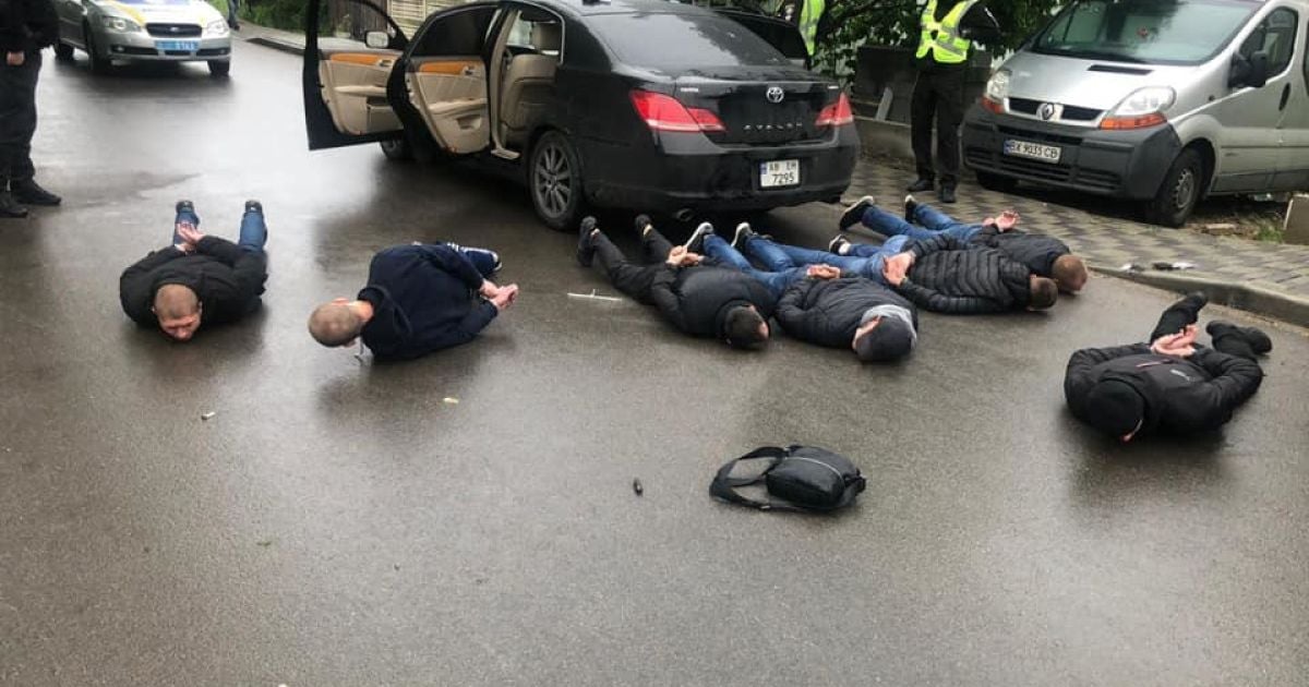 Криваві розбірки в Броварах: невідомі влаштували гучну стрілянину просто посеред вулиці