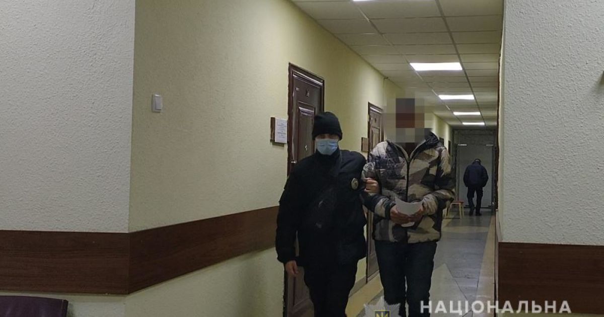 В Одесской области в рыбпорту на пароме обнаружили нелегалов, закрытых в грузовике: видео