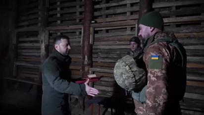 Зеленский побывал на фронте на Запорожье