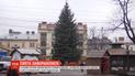 Праздники завершились: во Львове начали демонтировать главную елку