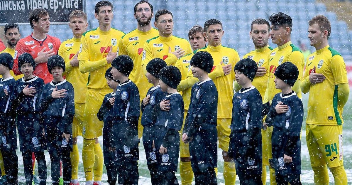 ФФУ зняла з "Карпат" 6 очок через борг колишньому футболісту