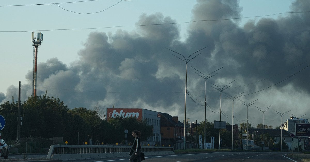 Возник пожар после атаки дронов