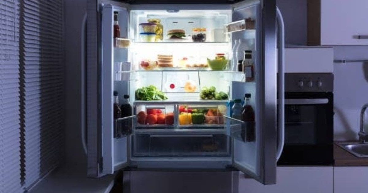 Скільки тримає холодильник без світла