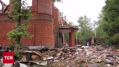 «Был на 3 этаже, теперь дом 2-этажный»: последствия адской атаки «Шахедов» на Днепр