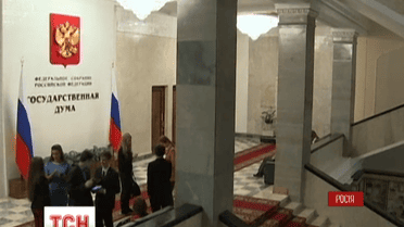 У Держдумі пропонують заборонити обіг та зберігання доларів на території Росії