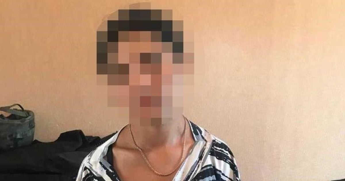Запропонувала поворожити і вирвала з рук телефон: у Вінницькій області шахрайка пограбувала дитину (фото)