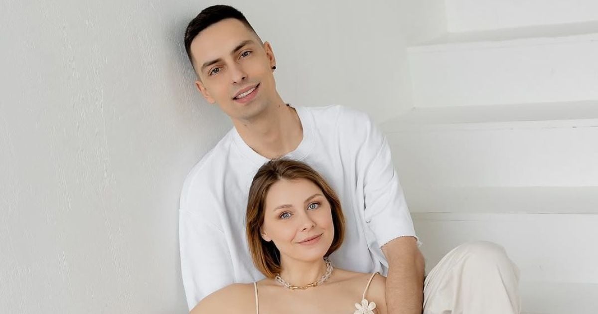 Ведучий Чорновол з вагітною дружиною