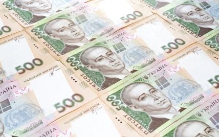 В банках увеличился объем гривневых и валютных депозитов украинцев