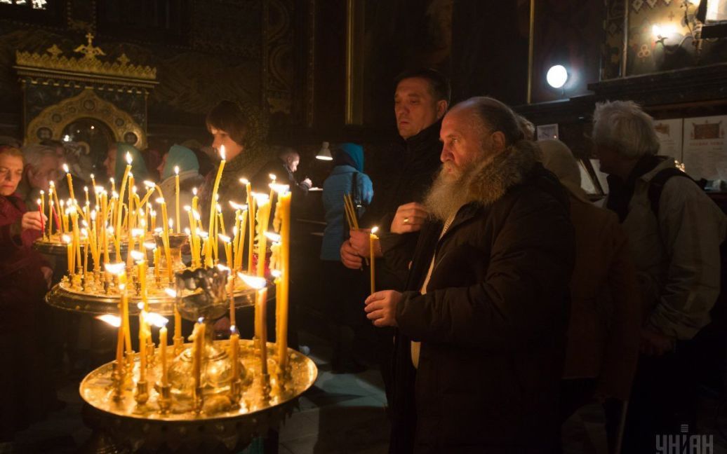 Зустріч Благодатного вогню з Єрусалима у Володимирському соборі УПЦ Київського патріархату / © УНІАН