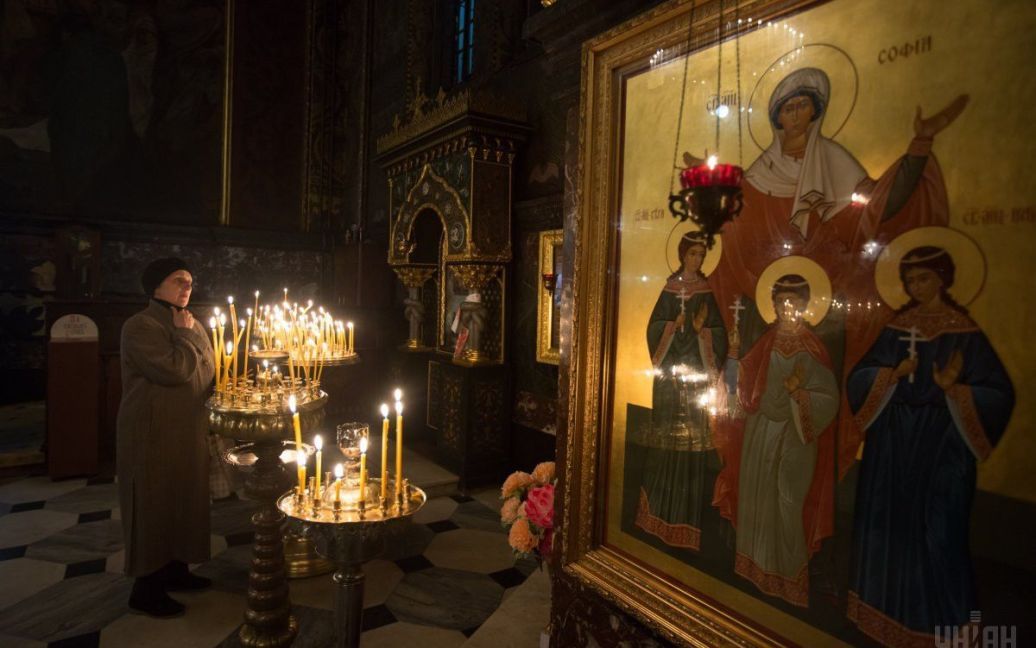 Зустріч Благодатного вогню з Єрусалима у Володимирському соборі УПЦ Київського патріархату / © УНІАН